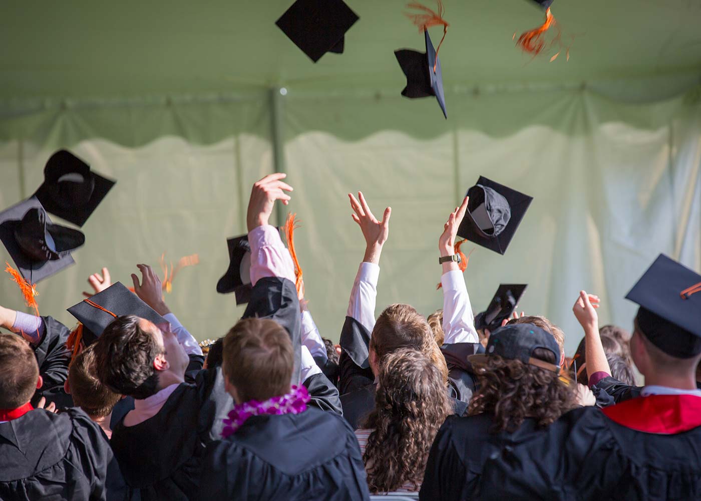 5 Great Gifts to Get a Graduating College Student