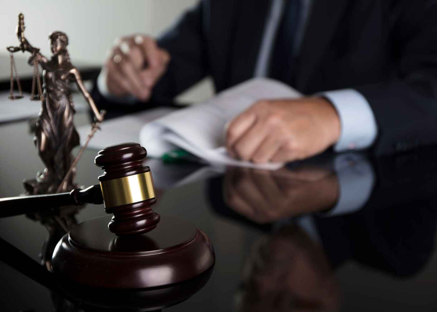 5 Indicators Your Employer Defense Attorney is Prioritizing Your Best Interests