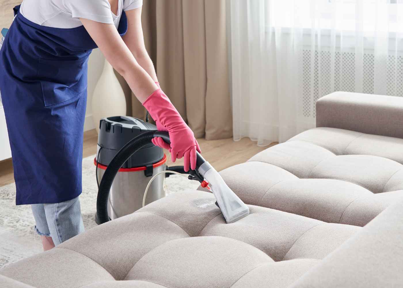 5 Reasons to Hire Professional Home Cleaning Services 