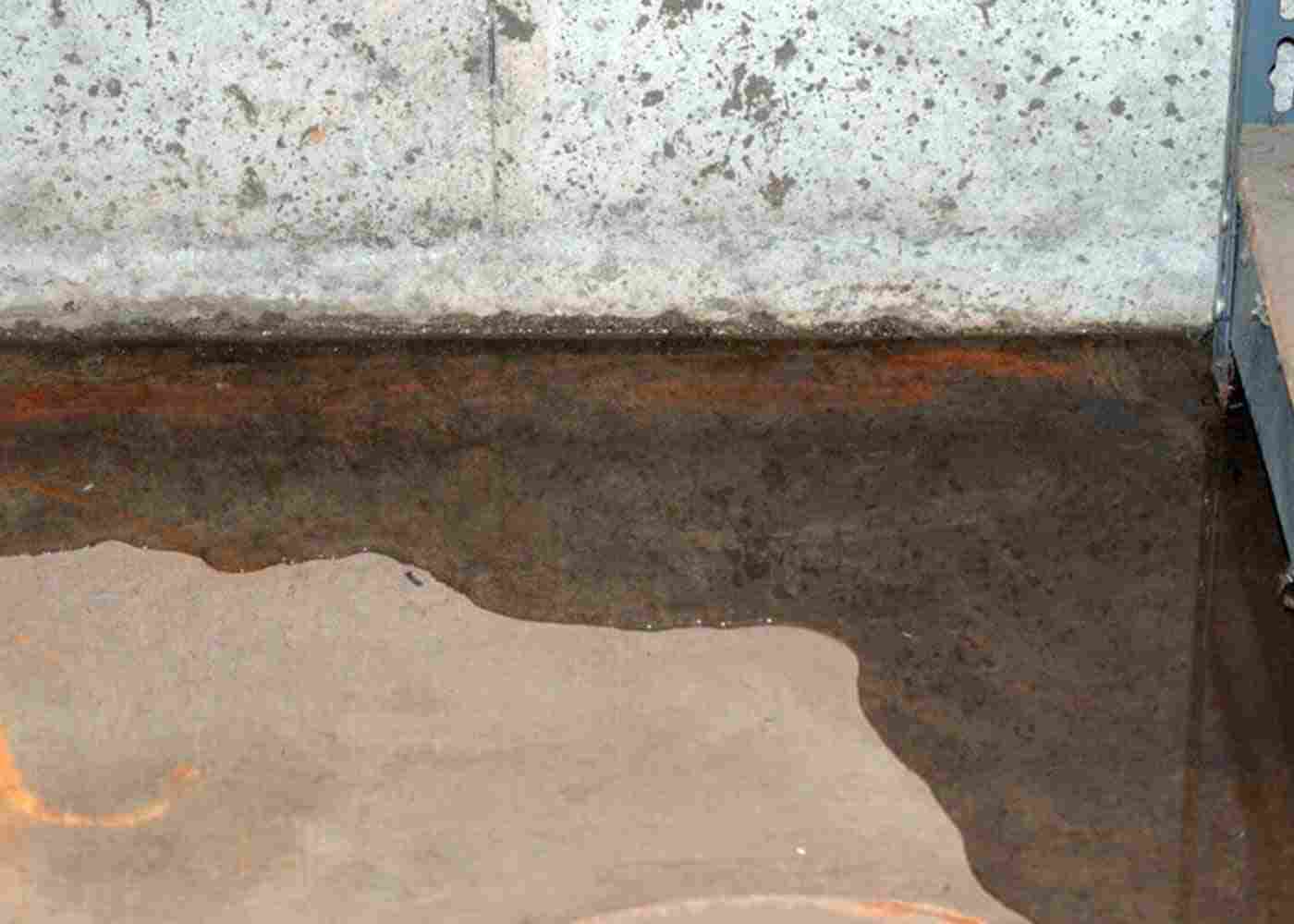 6 Signs You Have a Foundation Slab Leak 