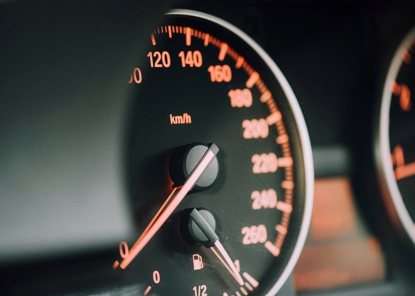 6 Warning Signs Your Car Needs an Oil Change