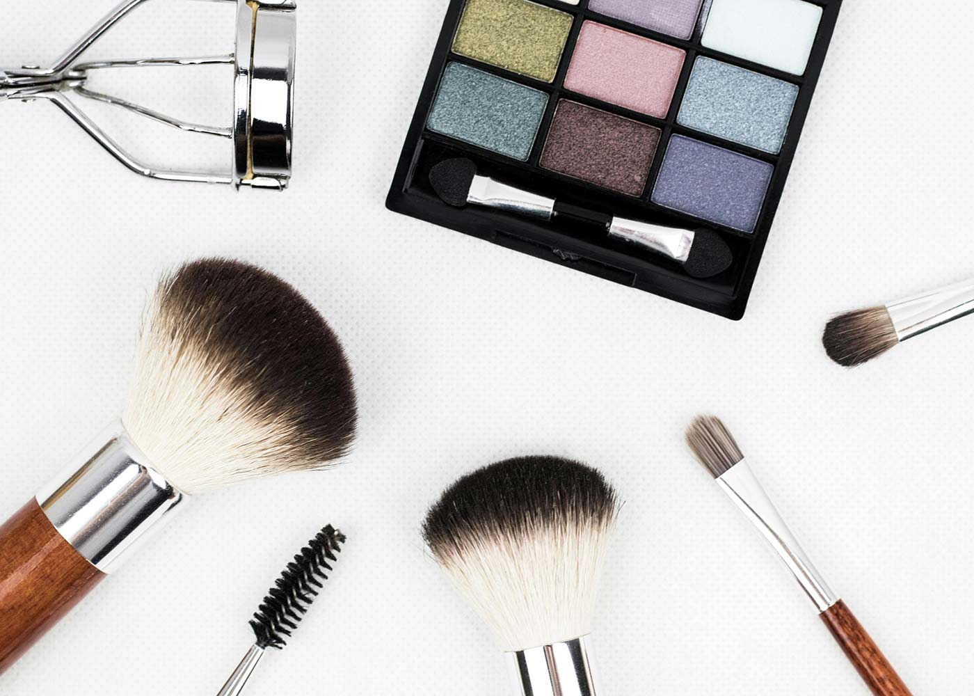 6 Ways To Make Your Eyes Look Bigger With Makeup