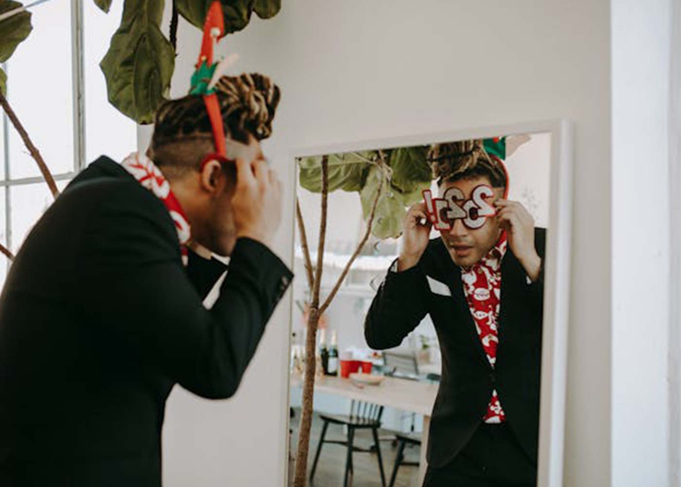 Mirroring Excellence: 7 Ways Mirror Photo Booths Outshine Traditional Choices