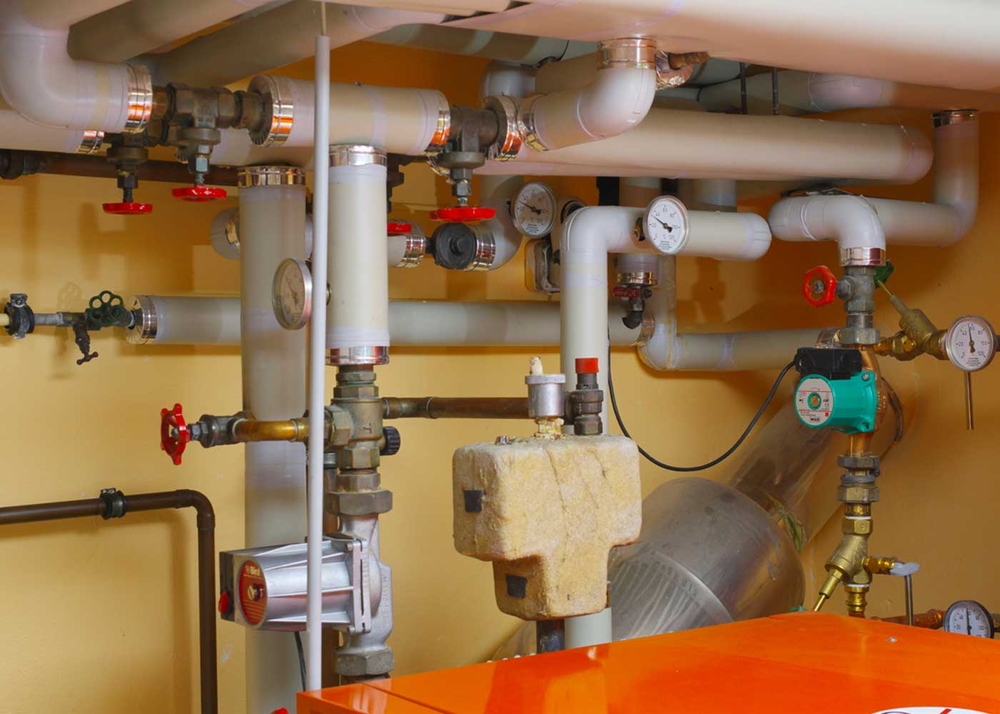 8 Ways Installing a New Water Heater Can Save You Money