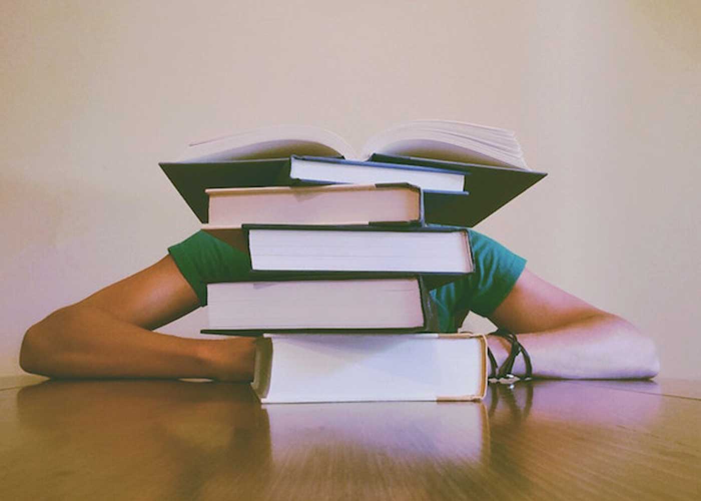 A Comprehensive Guide to Getting into Medical School