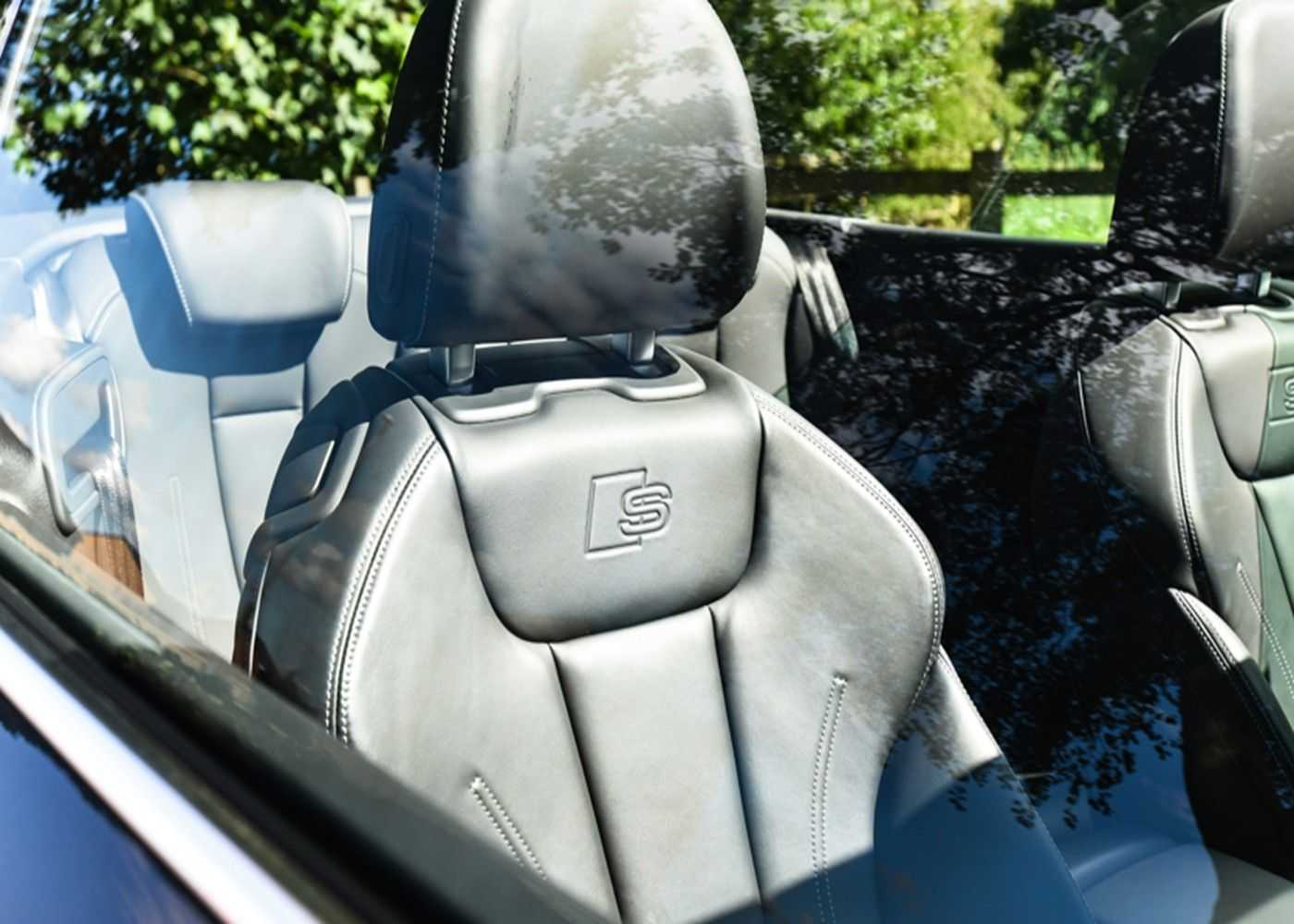 Common Auto Glass Problems and How to Address Them