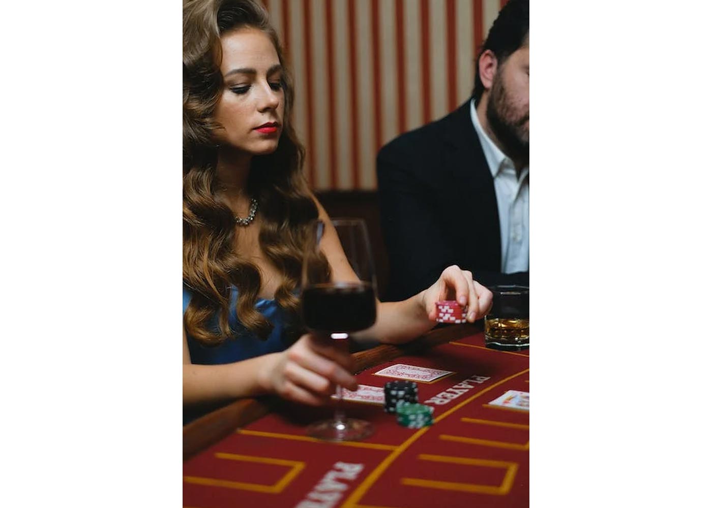 Discover the Advantages of Playing at Online Casinos