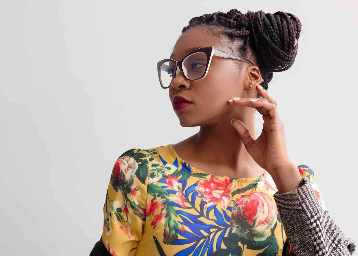 Economic Influences on the Prescription Eyeglass Market in Nigeria