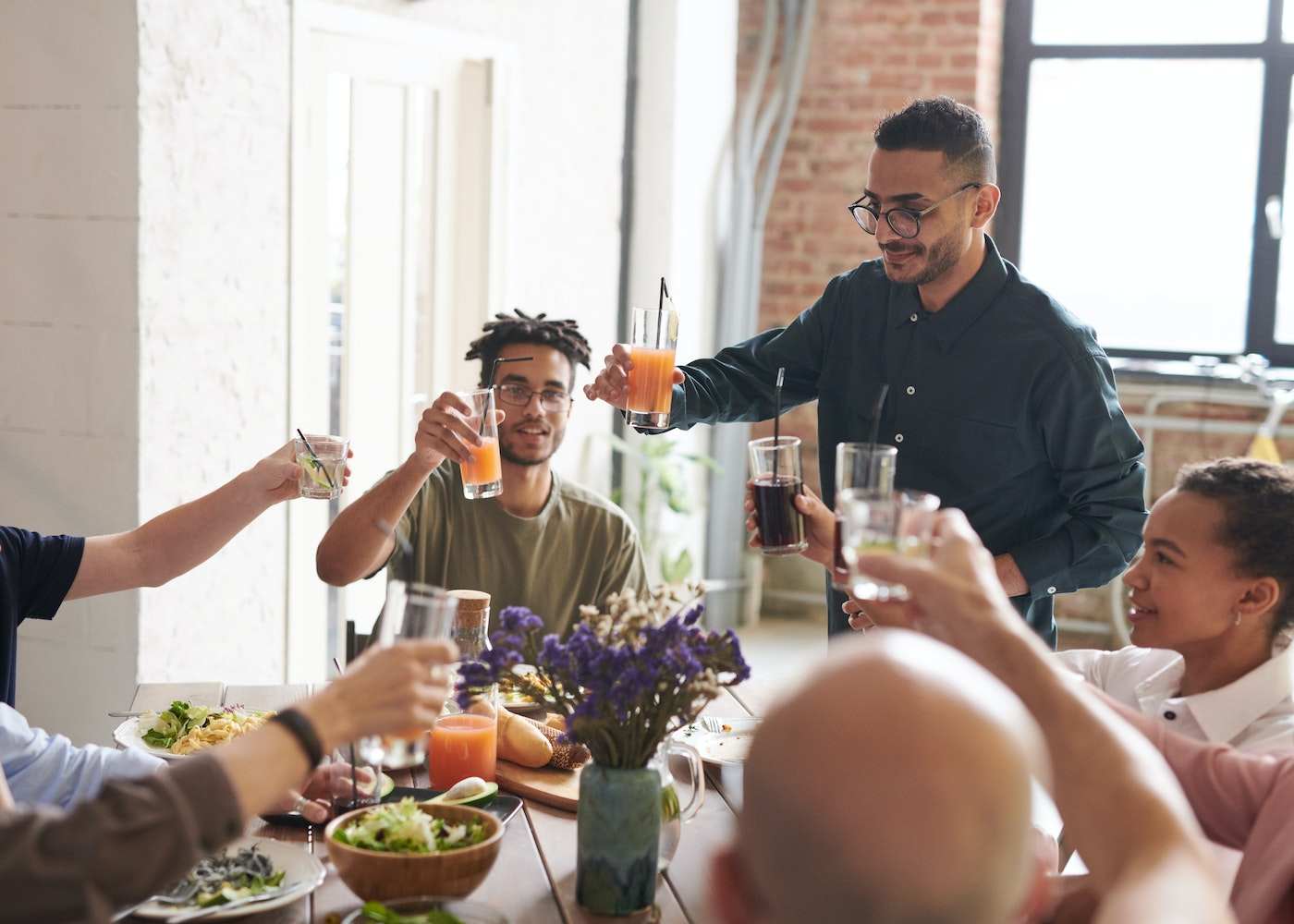 Entertaining Made Easy: Essentials Every Host Needs to Impress