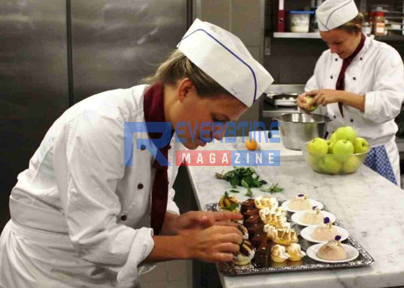 Health, Safety, and Aesthetics in Culinary and Bar Jobs: The Importance of Uniforms