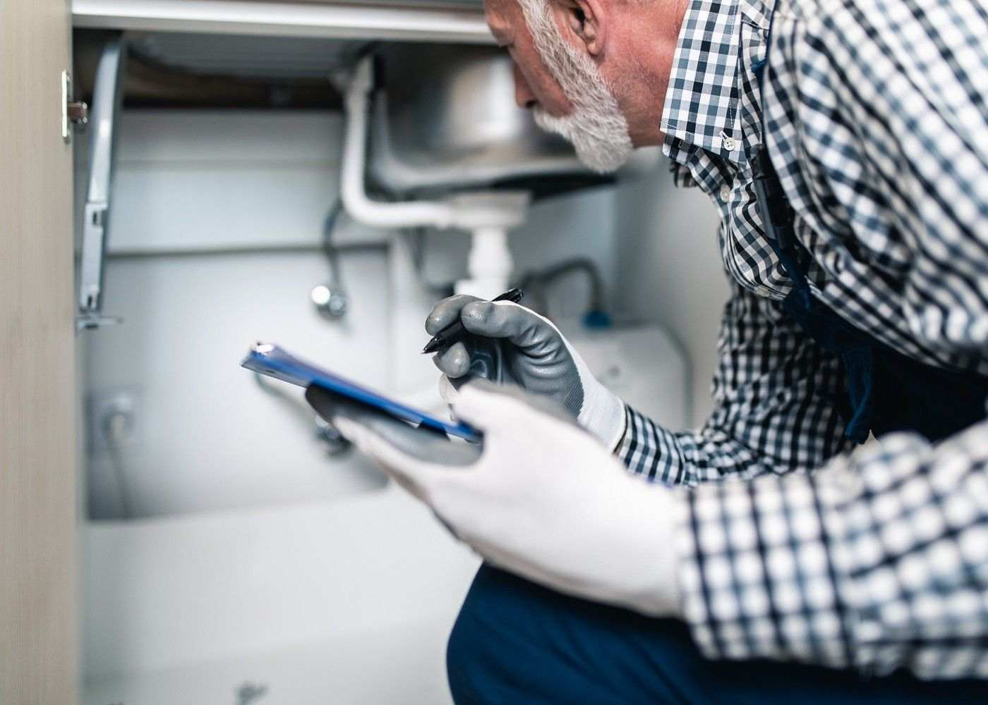 Home Maintenance Emergencies: Who Are the Top Specialists to Have on Standby?