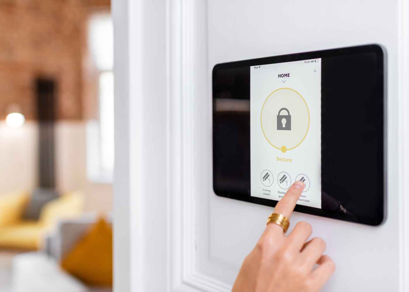 House Alarm Systems for Solo Dwellers: 5 Essential Protection Strategies