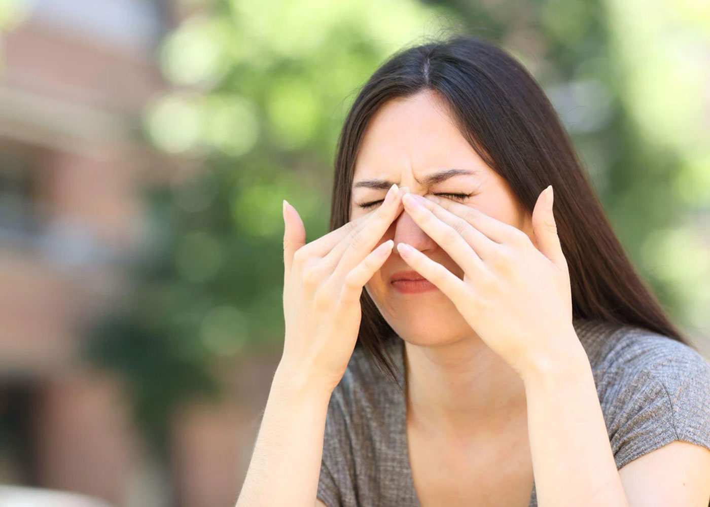 How can I save my eyes from allergies?