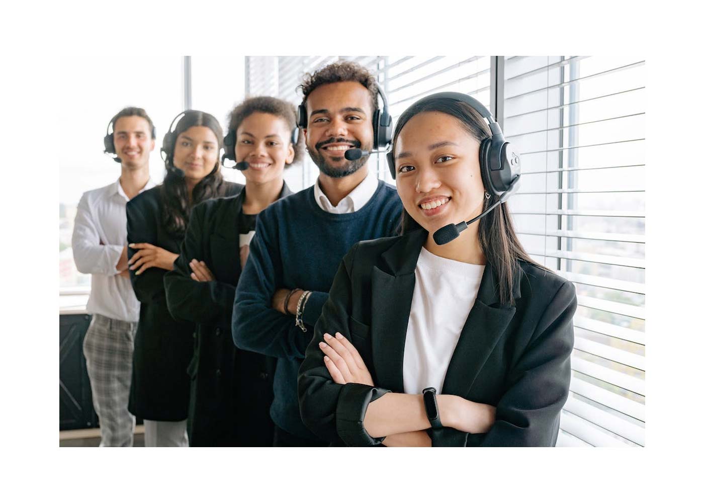 How Outsourcing Customer Service Can Save Your Business Time and Money