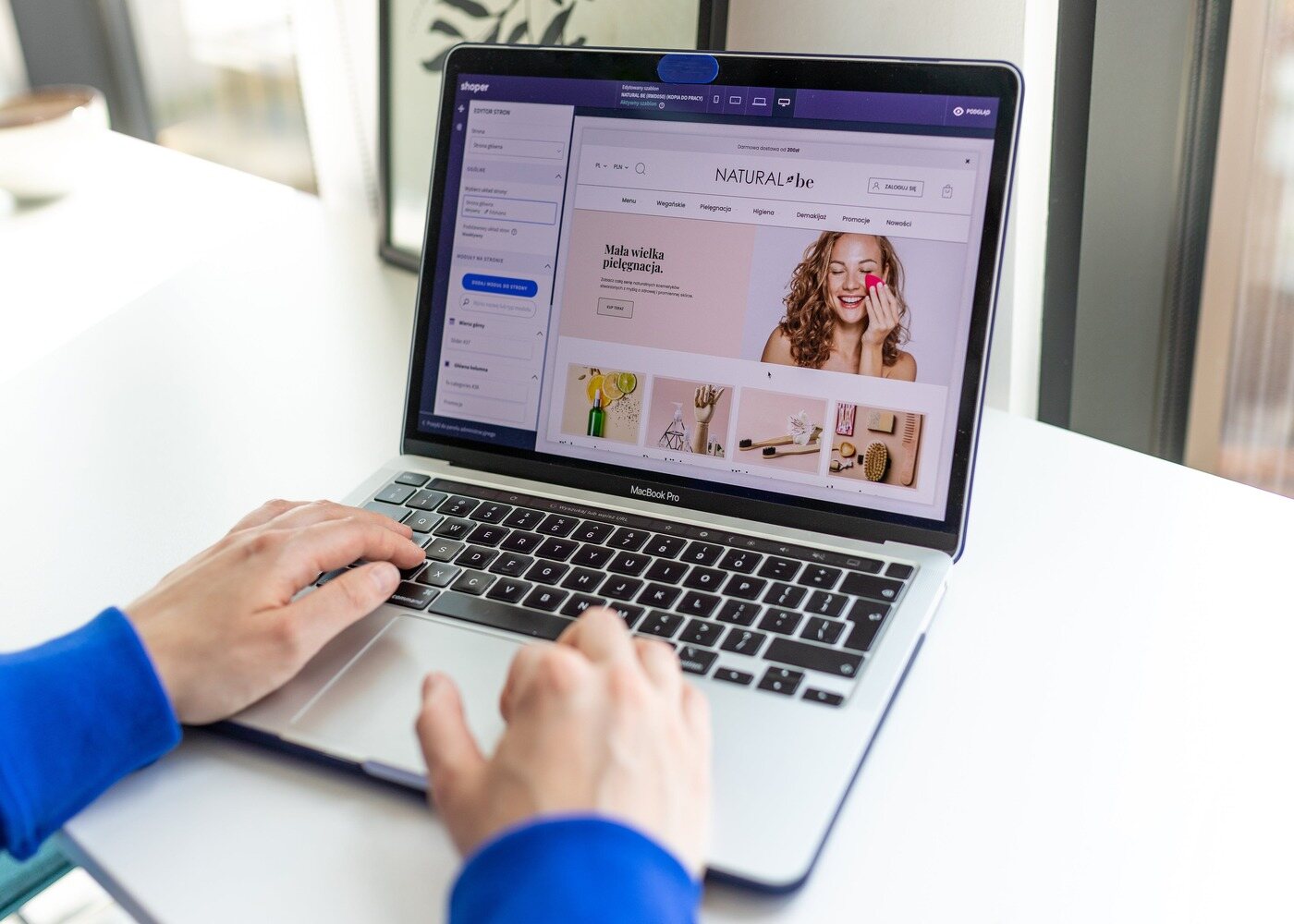 How Shopify and Dropshipping Redefine E-Commerce