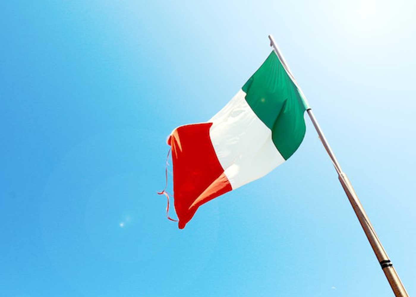 How to Choose the Correct Flag and Flagpole