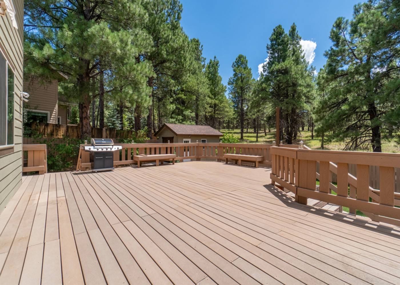 How to Design an Outdoor Deck That's Built for a Party