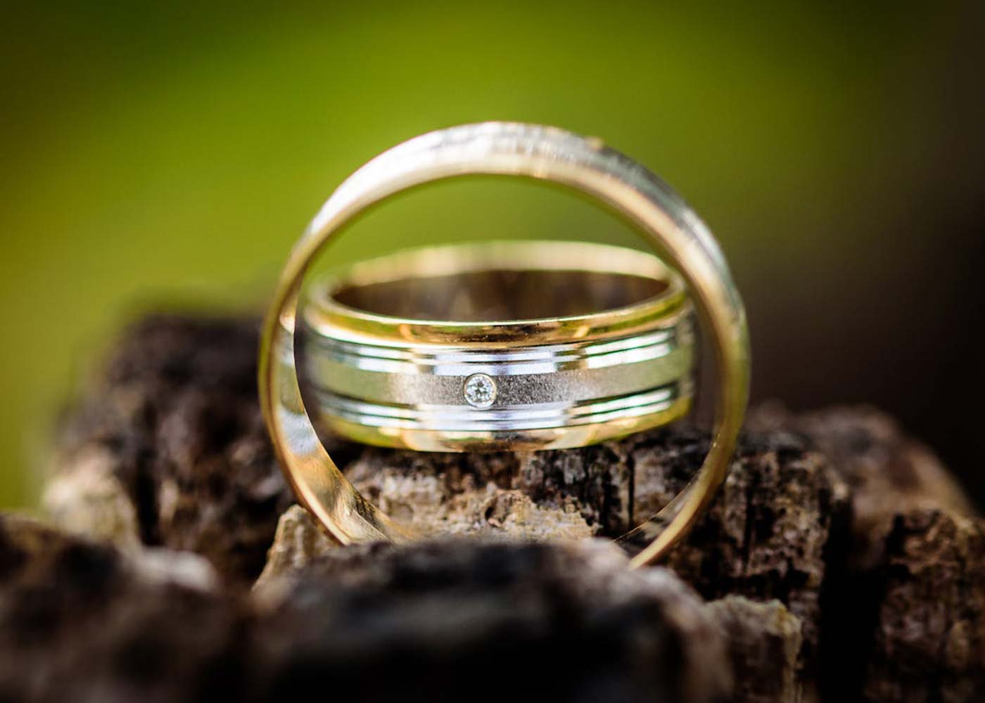 Finding the Perfect Wedding Bands for Him and Her