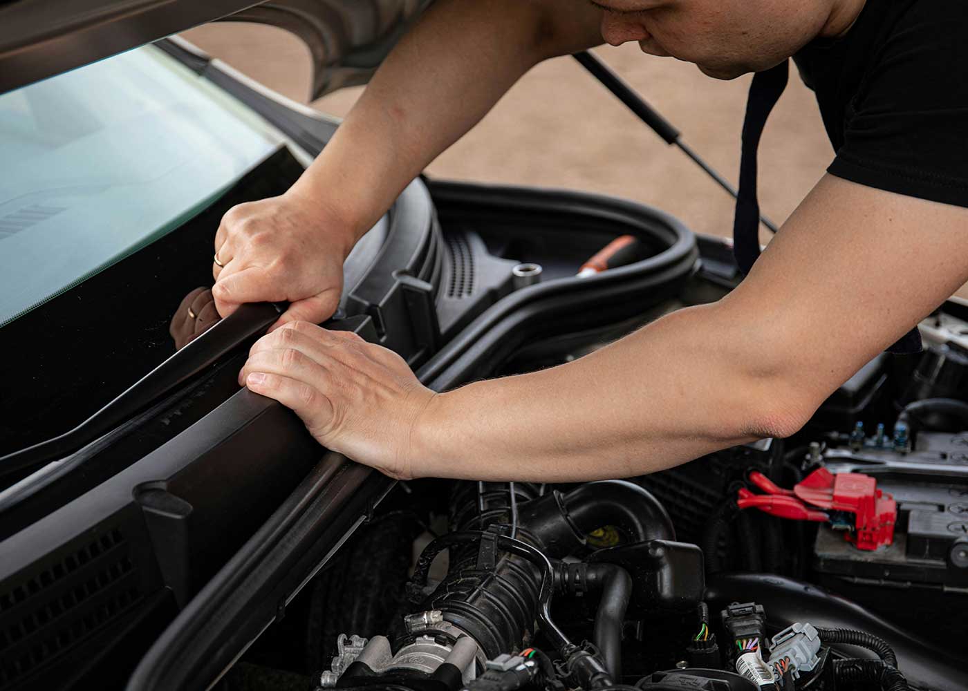 Ensuring Quality: How to Identify Reliable Windshield Repair Professionals
