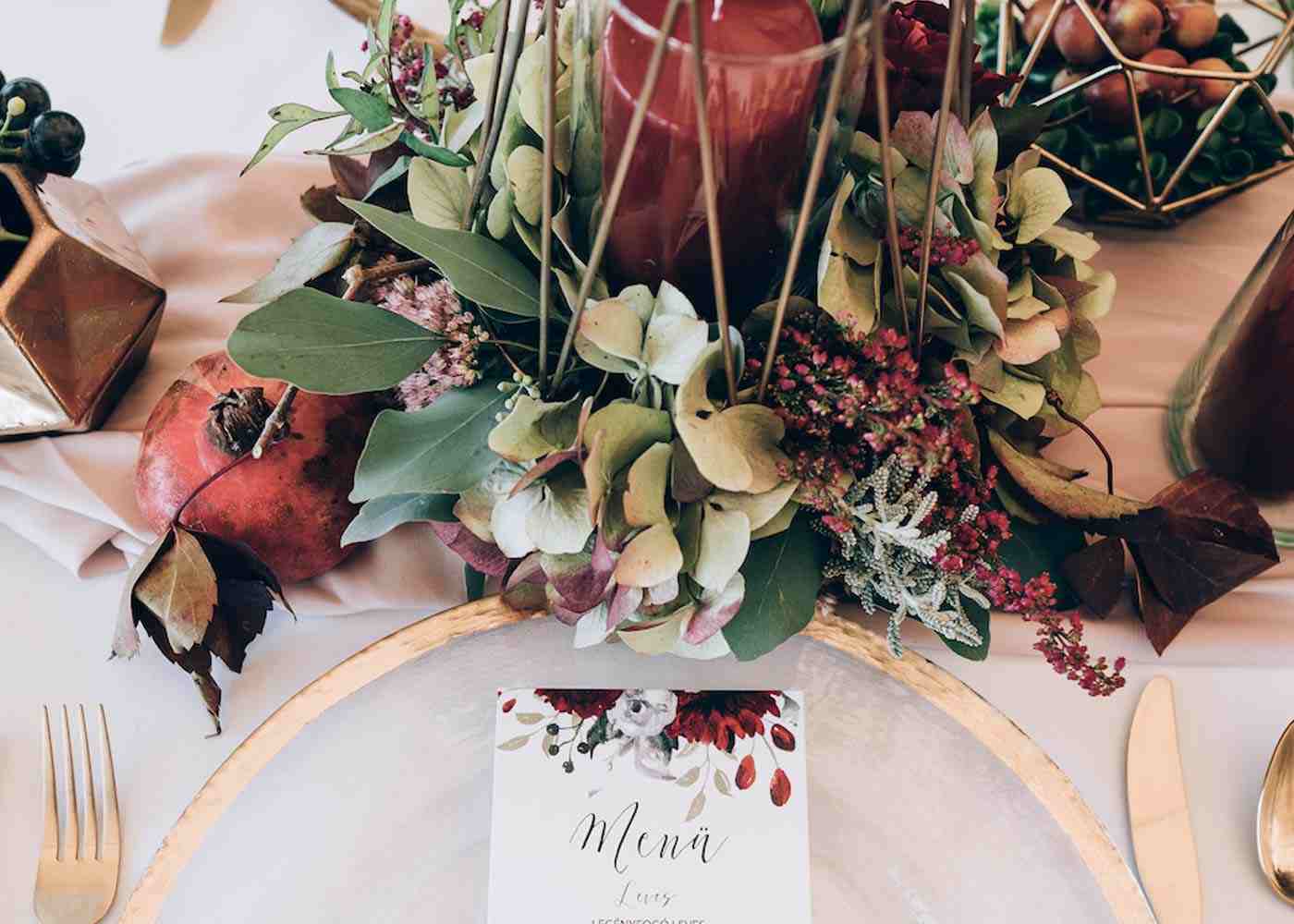 How to Pick Wedding Colors