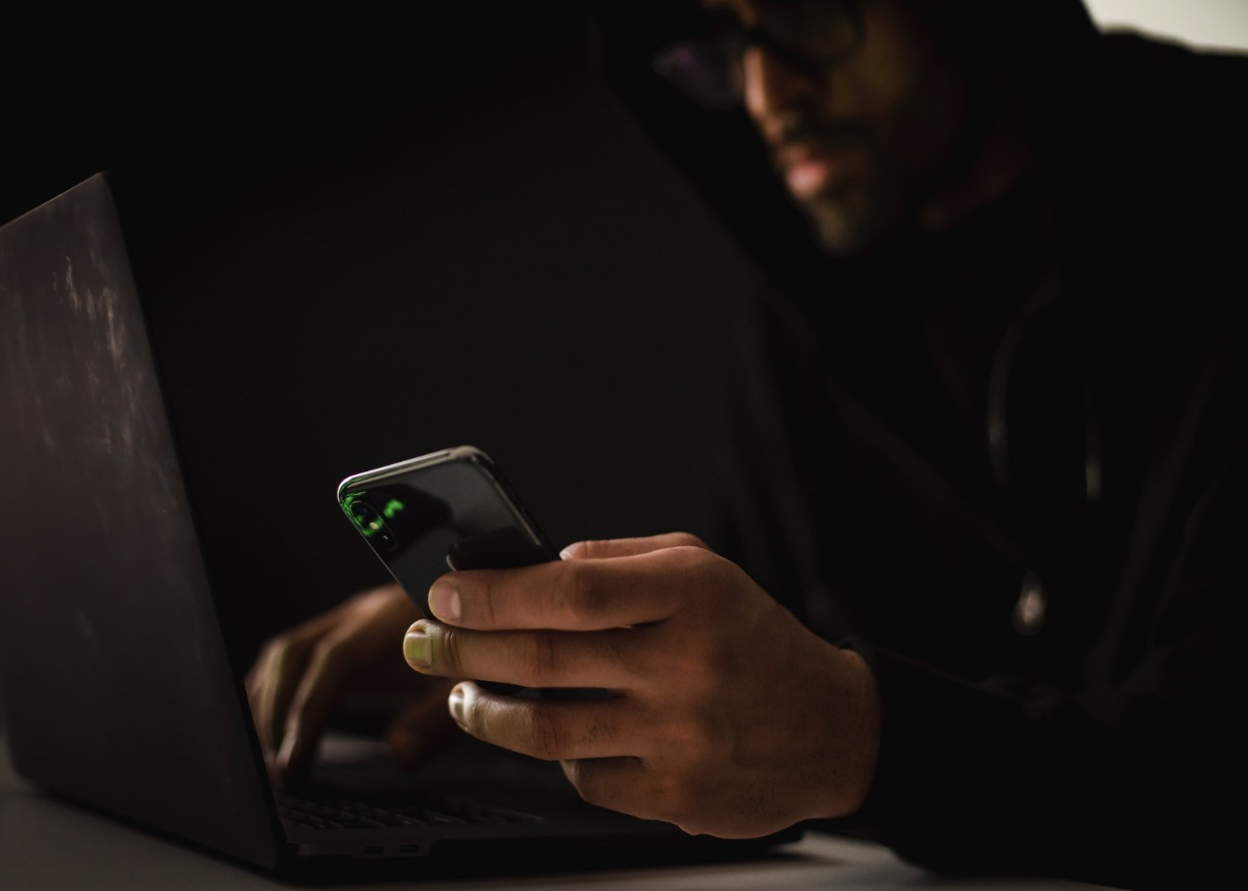 How to Spot Spoofing Attempts on Social Media and Messaging Apps