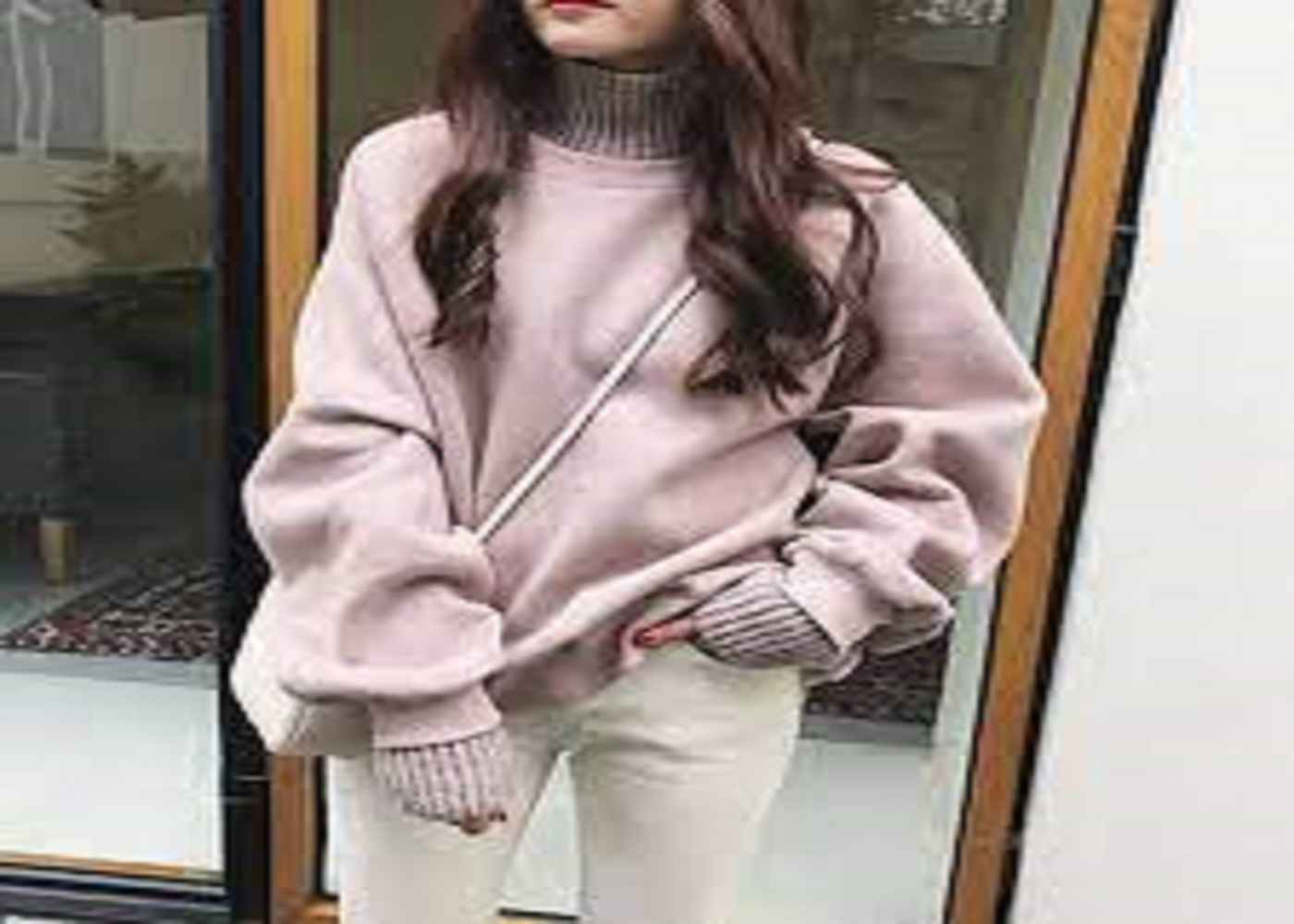 Icy Glamour: Mastering the Art of Winter Fashion
