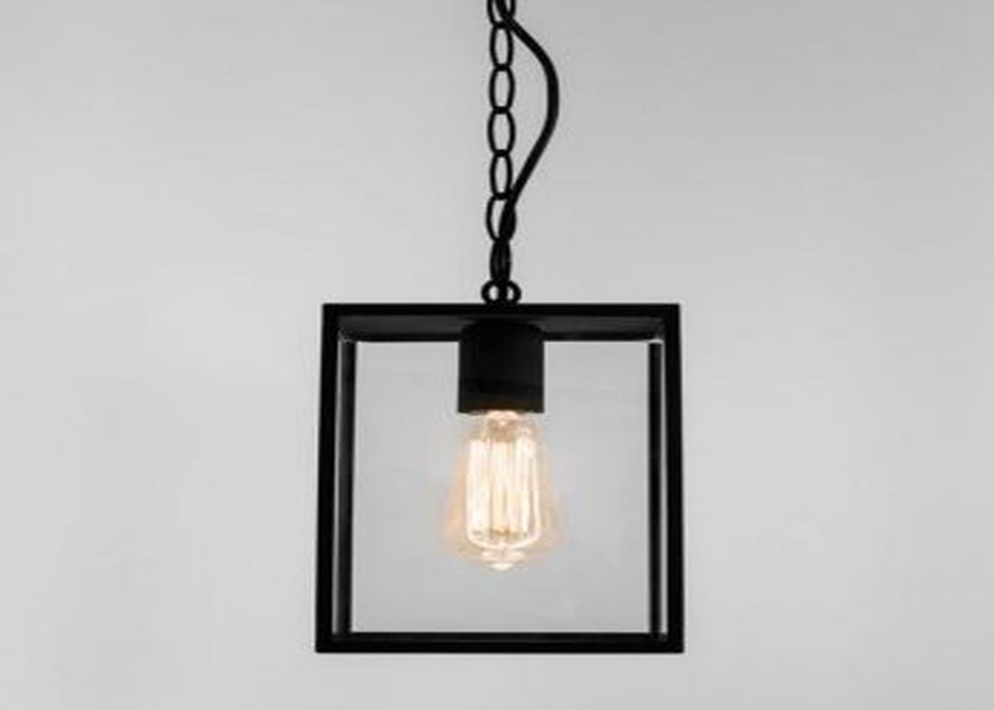 A Guide to Enhancing Your Decor with Glass Pendant Lights