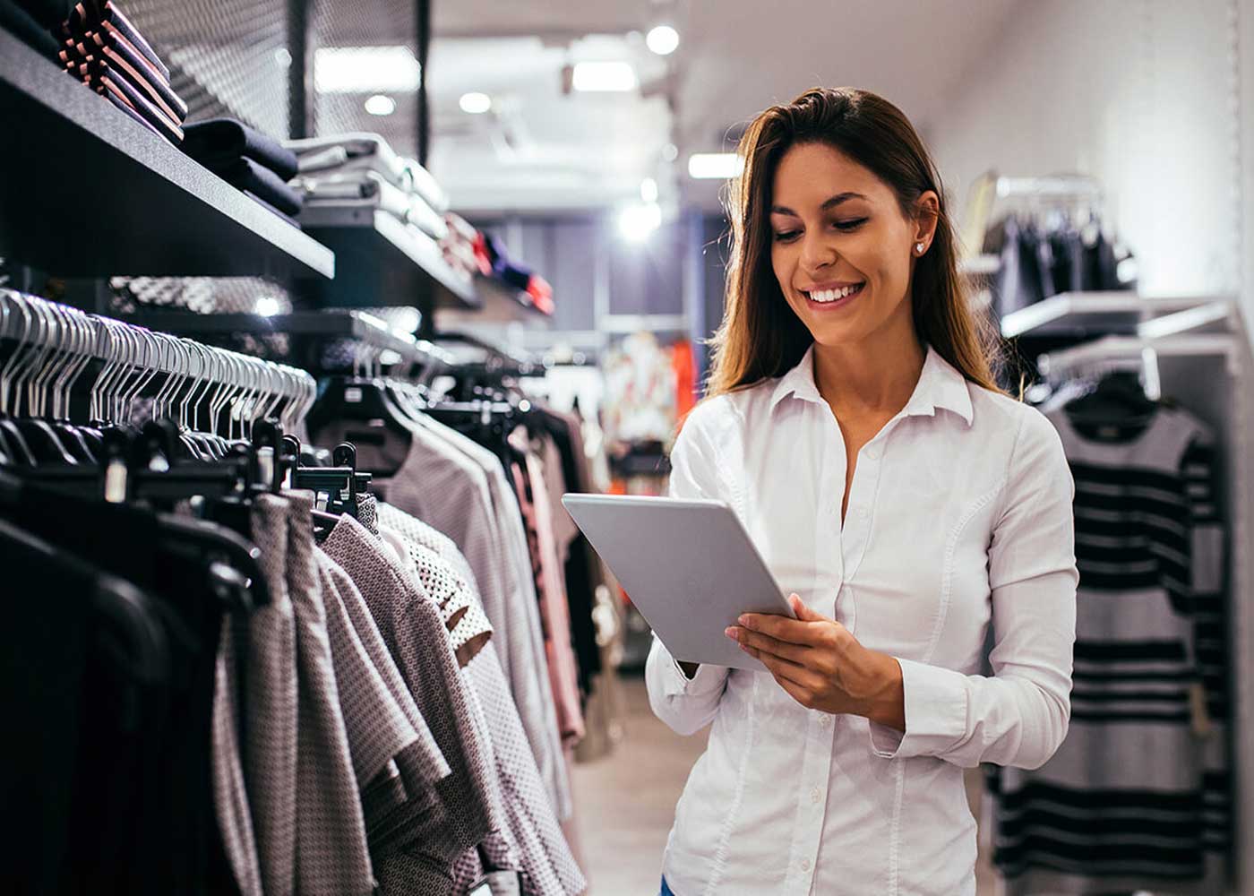 Innovative Technology Solutions for Retail Management Innovative Technology Solutions for Retail Management