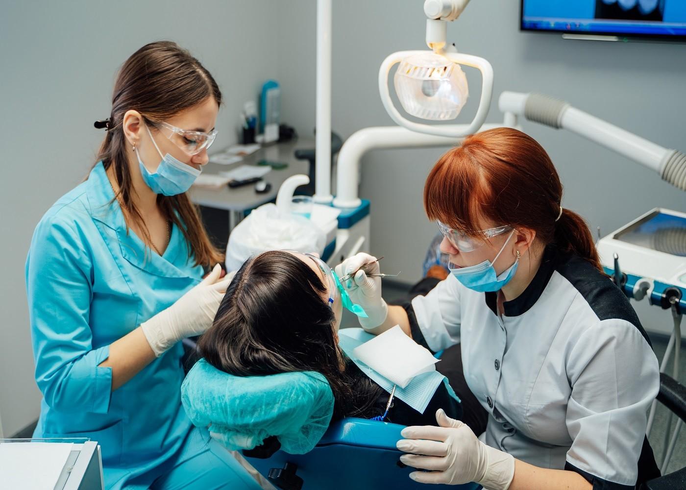 Is Full Mouth Reconstruction the Solution to Your Dental Problems?