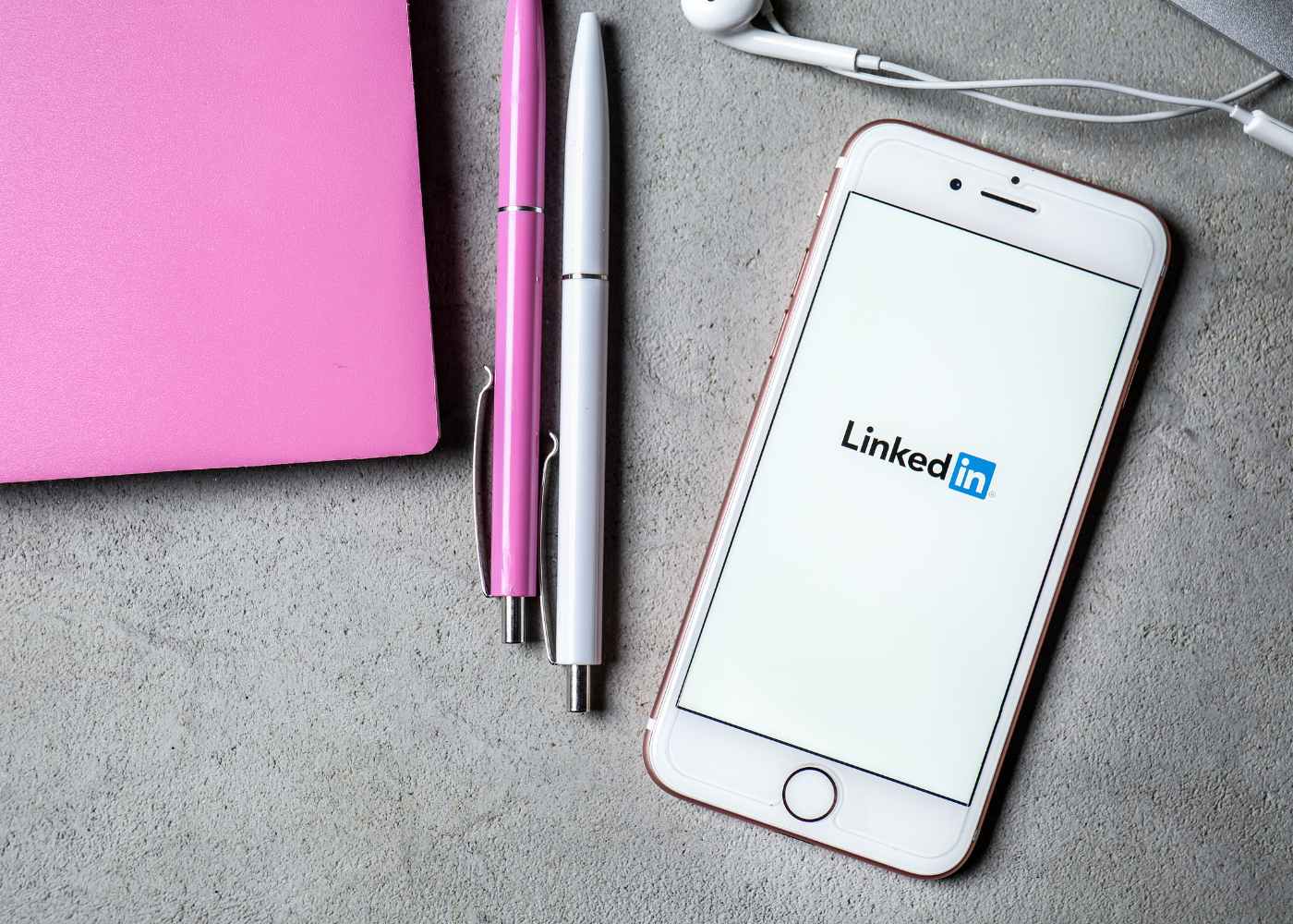 Navigating LinkedIn Job Search: Best Practices for Finding Your Dream Role