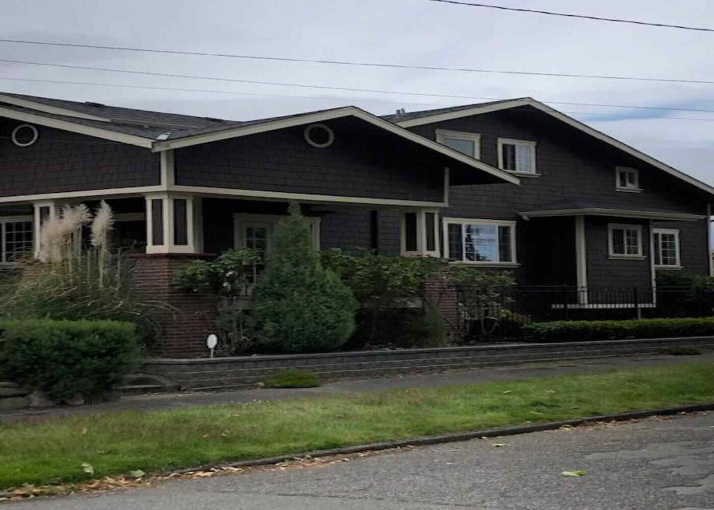No. 1 Professional Exterior Painting Edmonds | Flying Jewel Painting
