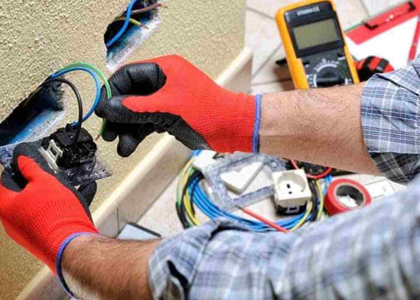 7 Reasons Why Safety Leather Gloves are Getting Popular for Construction surfaces