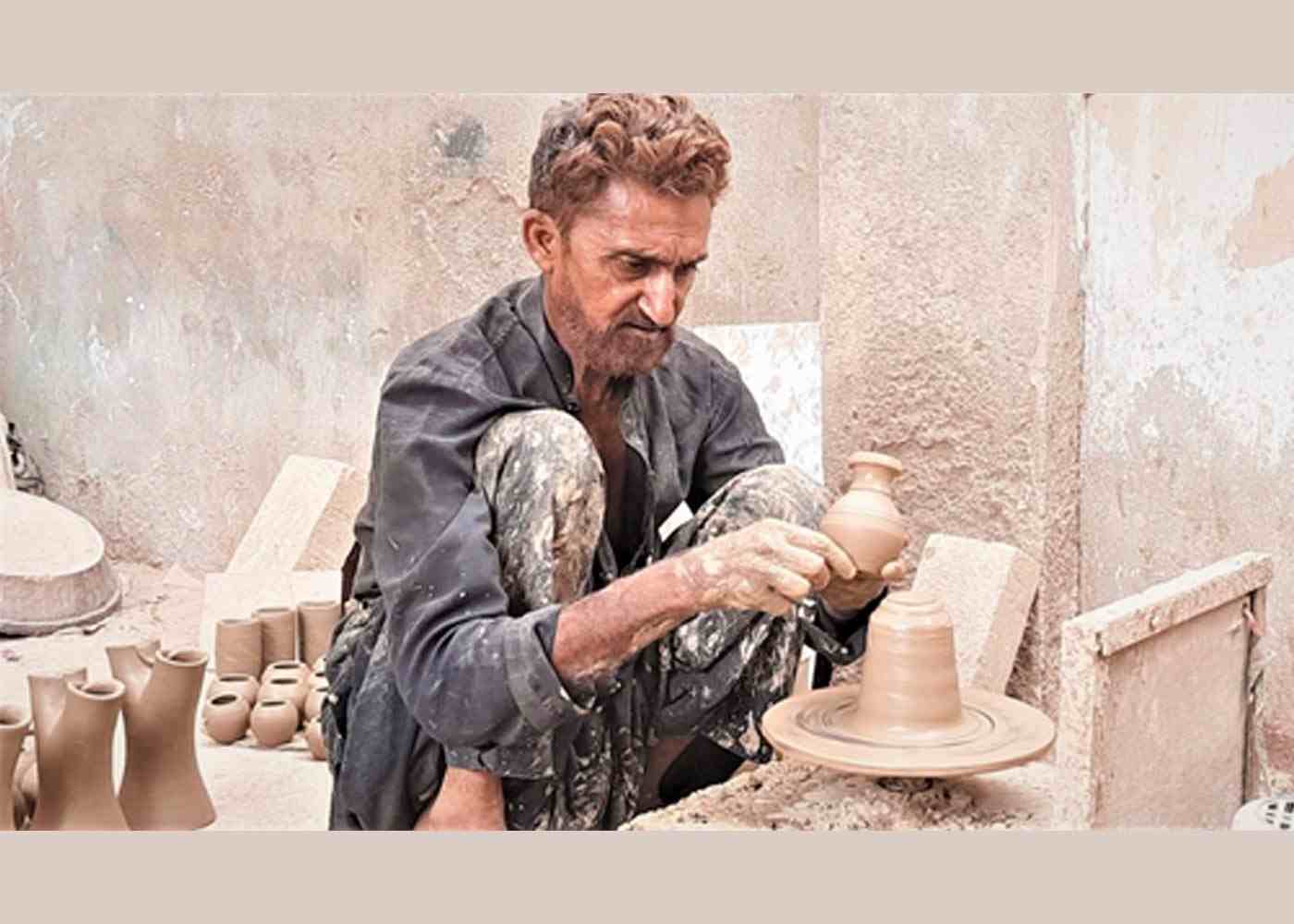 Artist Who Converts Sand into Piece of Art with His Magical Hands