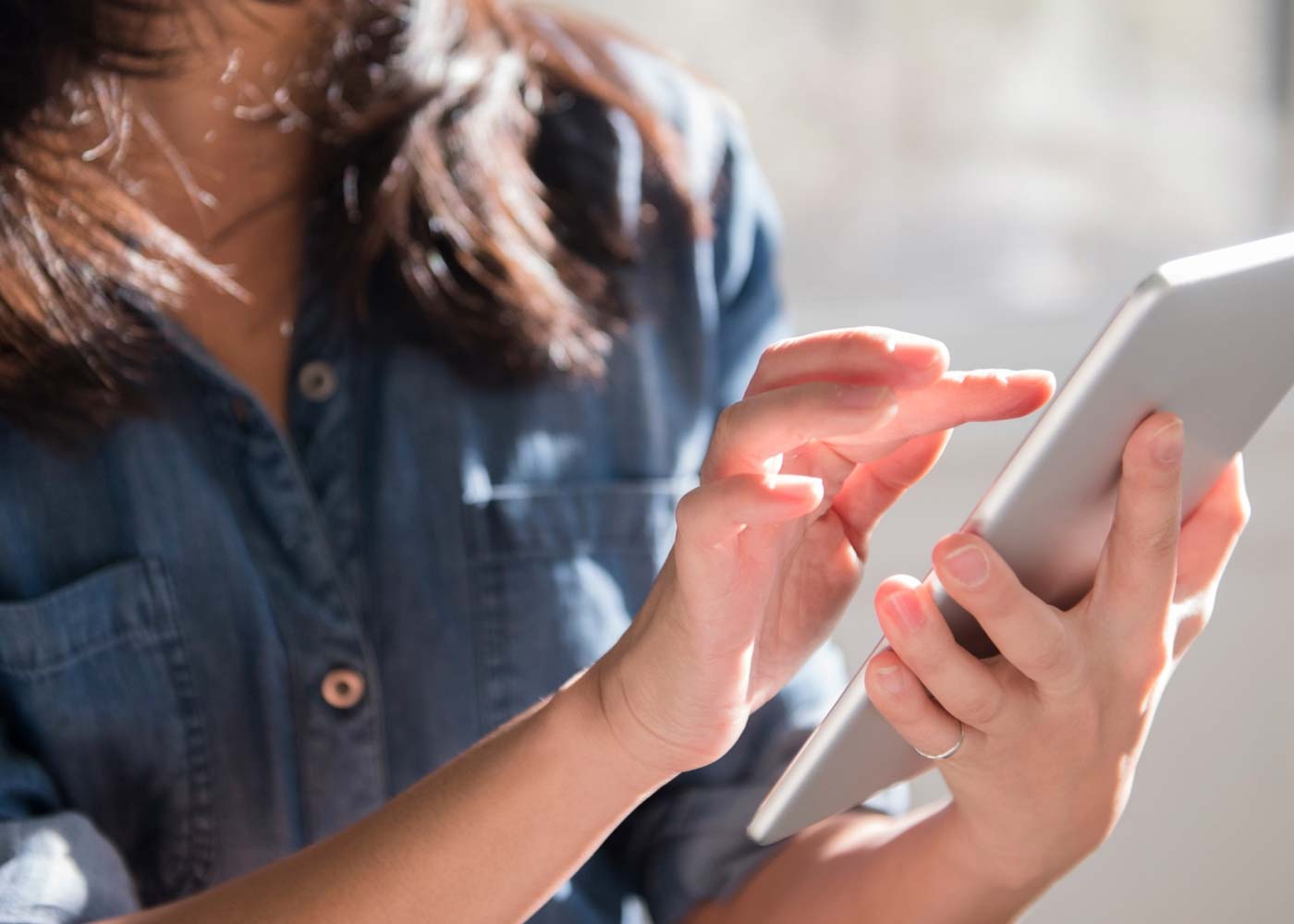 Secure and Swift: The Process of Acquiring Emergency Loans Online