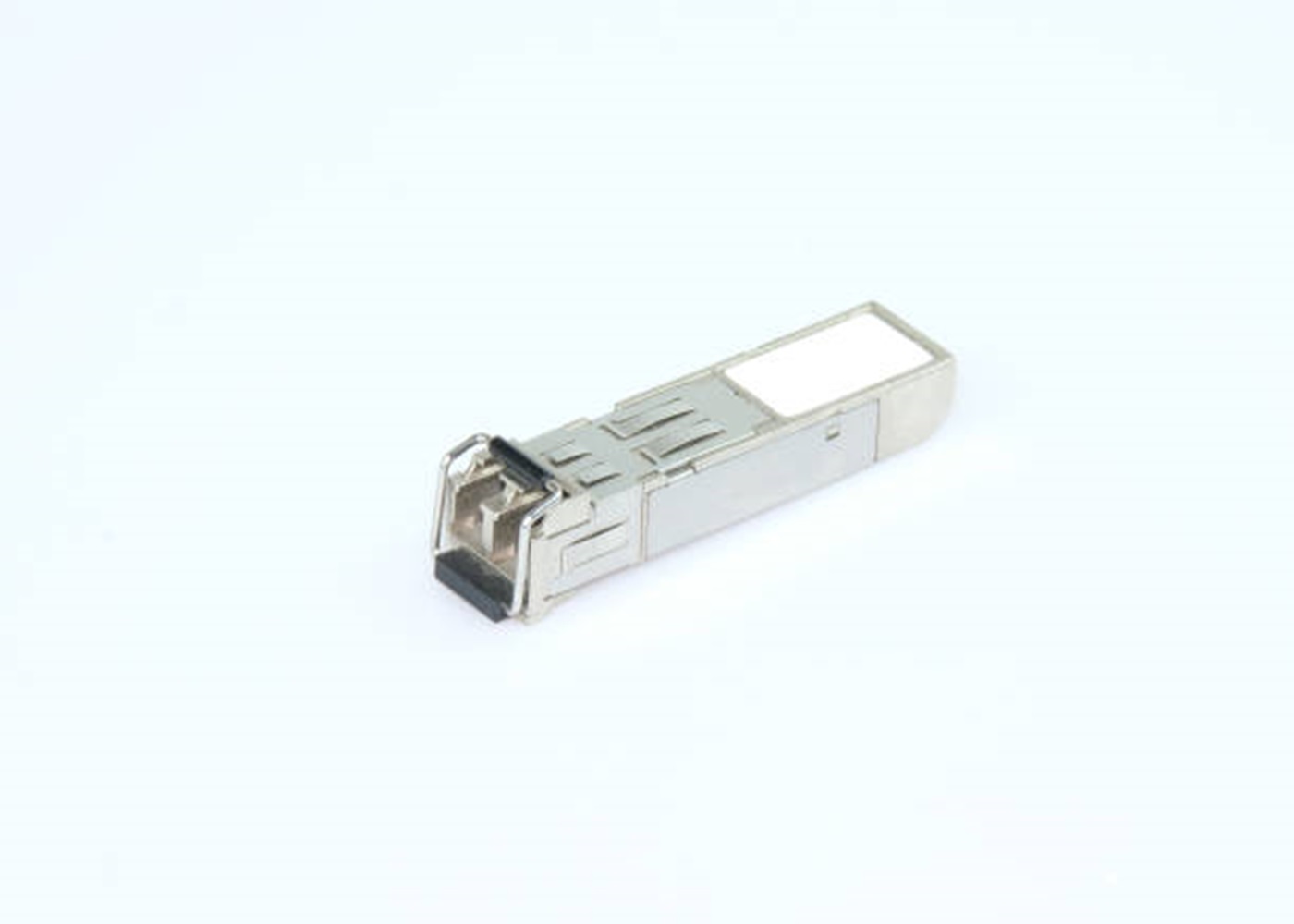 The Role of Multi-Mode Fiber Transceivers in Data Centers