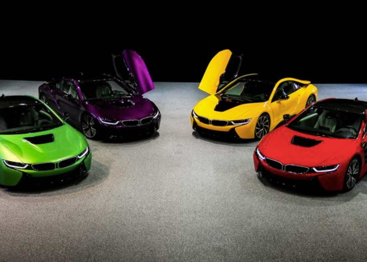 The Splatterly Experience: Dive into an Auto World of Art