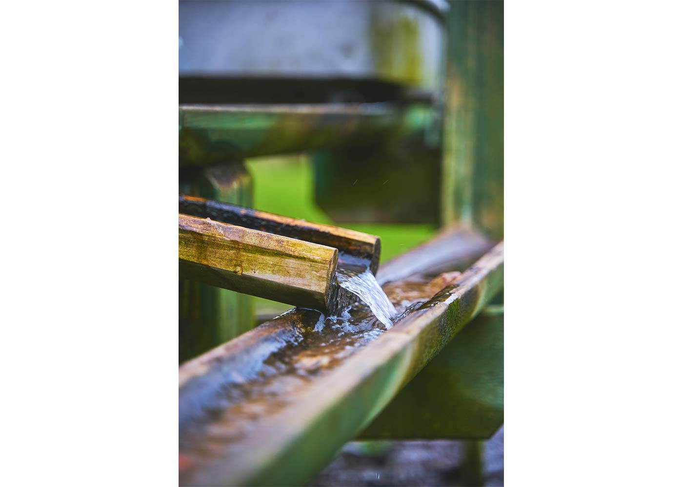 Top 5 Warning Signs Your Gutters Need Replacing