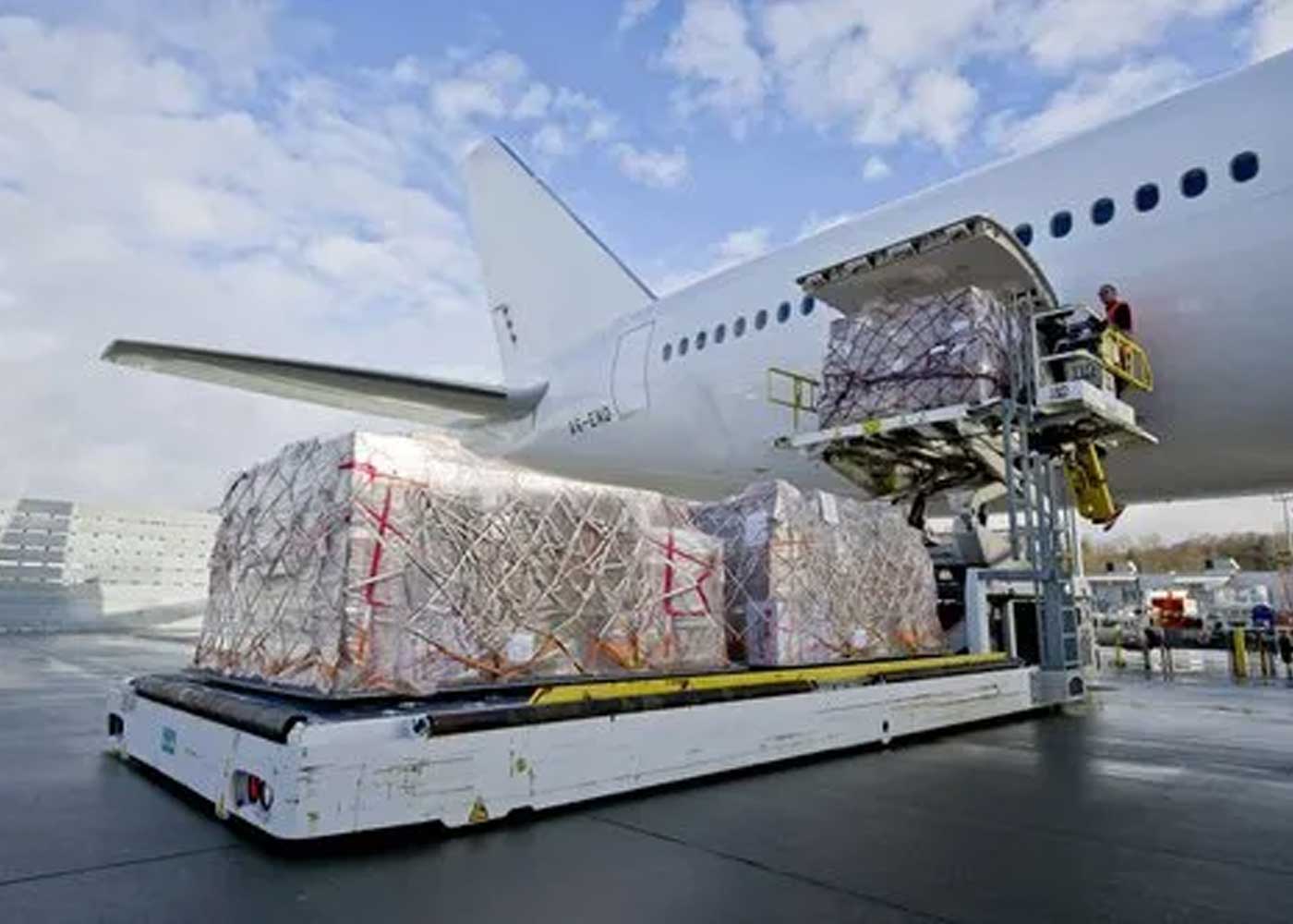 Top 6 Tips to Use Air Freight Service To Maximize Your Business Efficiency