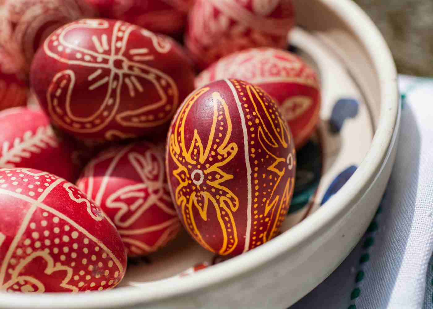 Top 7 Instagram promotion strategies for your Easter egg basket service