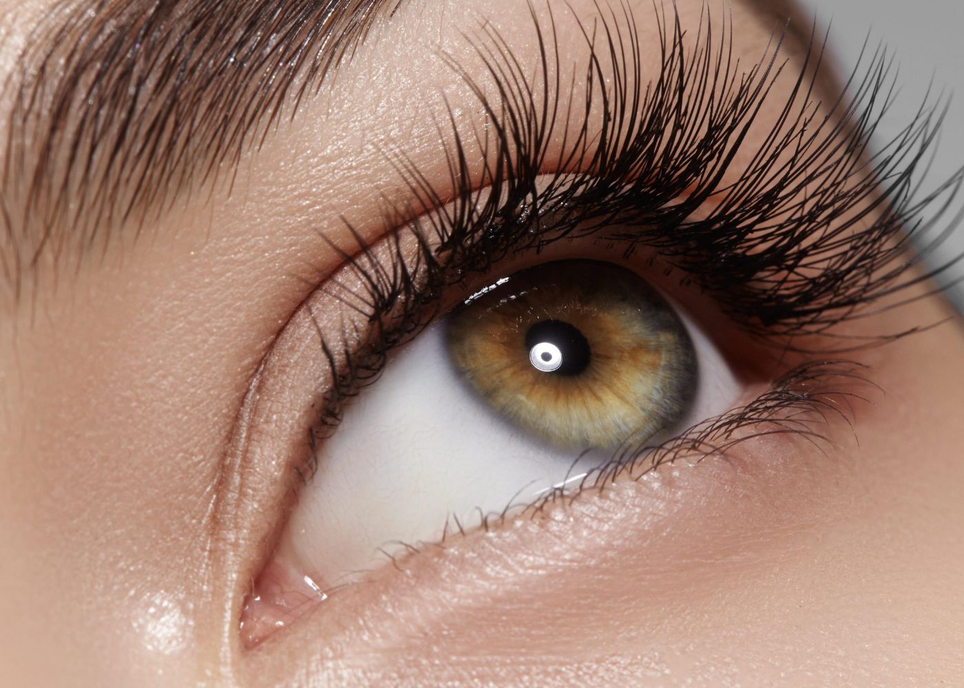 Unlocking the Secret to Stunning Lashes with Careprost Eye Drops