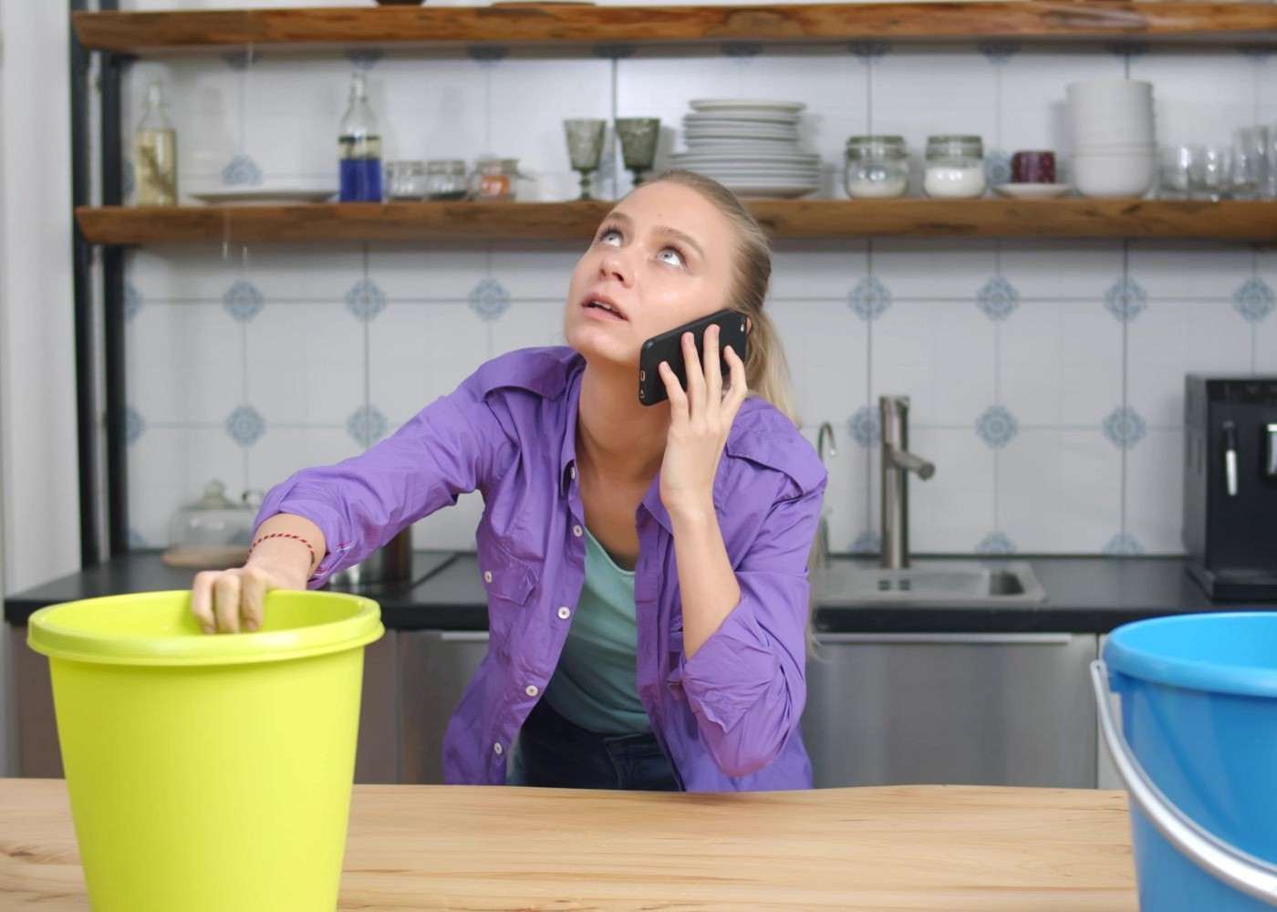 What To Do While Waiting for an Emergency Plumber