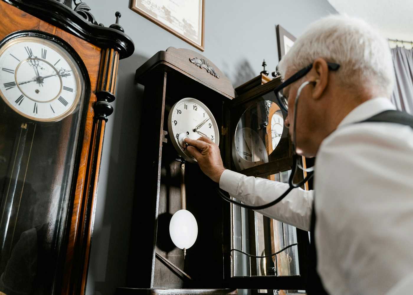 When Time Tells You Its Time for Grandfather Clock Restoration